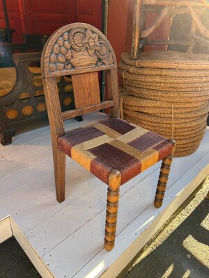 Brutalist Art Deco carved pair of chair with rope waved seats
