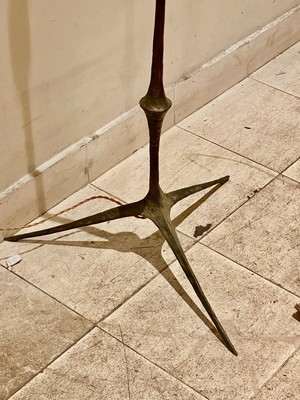 Felix Agostini refined bronze standing lamp