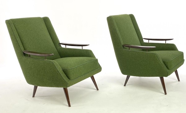 Finn Juhl style exceptionnal sky shaped arm pair of lounge chairs