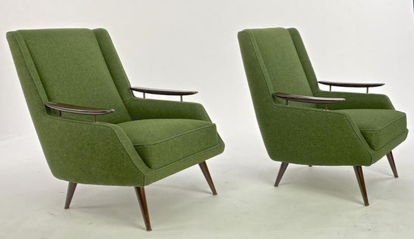 Finn Juhl style exceptionnal sky shaped arm pair of lounge chairs