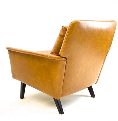 Folke Ohlsson for Fritz Hansen Comfortable Pair of Lounge Chairs