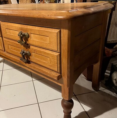 Guillerme et Chambron rarest oak chest of drawers