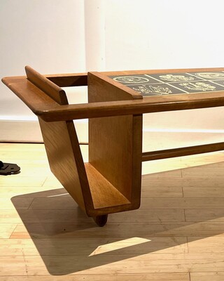 Guillerme et Chambron superb coffee table with magazine rack