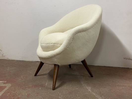 Jean Royere high oeuf chair 