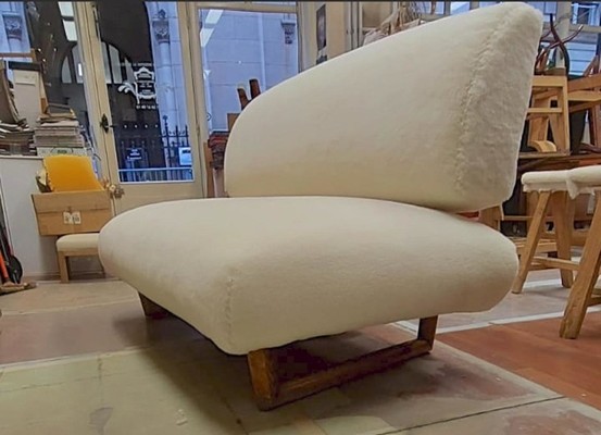 Jean Royere rarest documented  slipper couch model Sculpture
