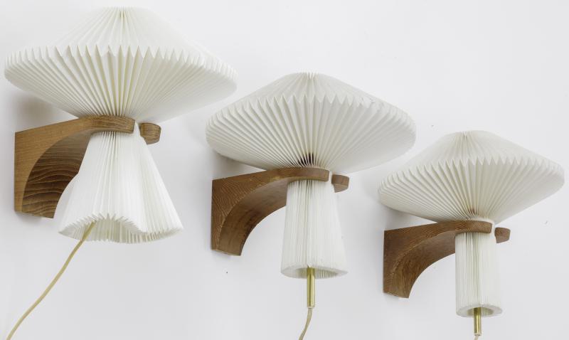 Le Klint exceptional set of 6 oak sconces with pleated shade