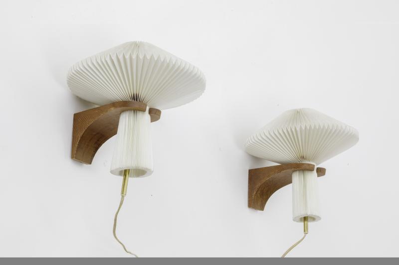 Le Klint exceptional set of 6 oak sconces with pleated shade