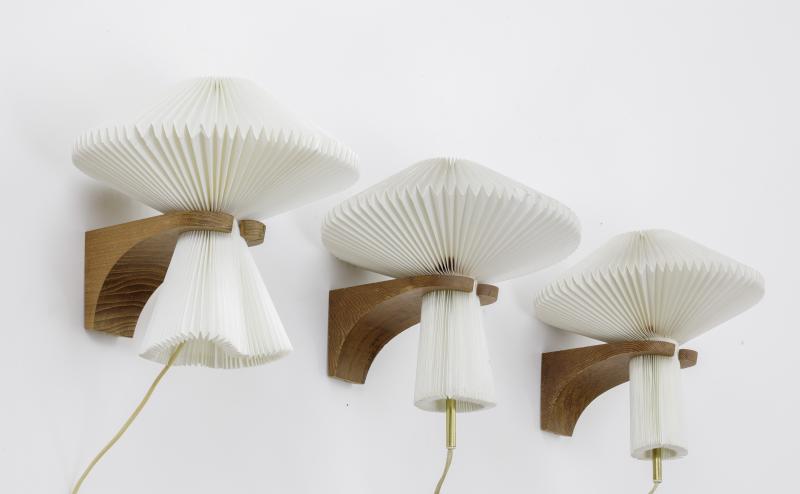 Le Klint exceptional set of 6 oak sconces with pleated shade