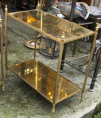 Maison Jansen refined pair of 2 tier side table gold leaf glasses