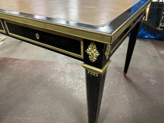 Maurice Hirsch Neo classical 40s chicest desk with gold bronze accent