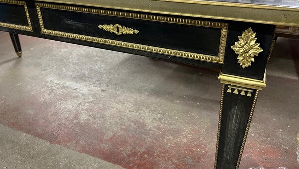 Maurice Hirsch Neo classical 40s chicest desk with gold bronze accent