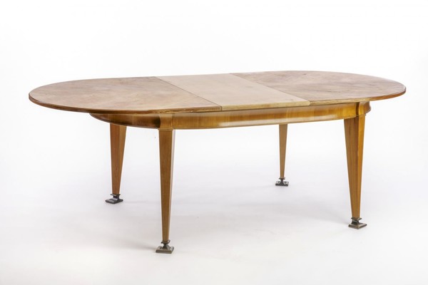Oval superb Neo classic 40s dinning table with awesome metal leg