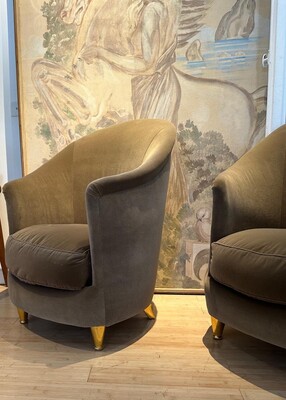 Paul Follot attributed pair of refined pair of chairs