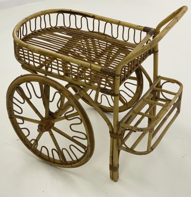 Riviera style witty bamboo rolling bar rolling cart