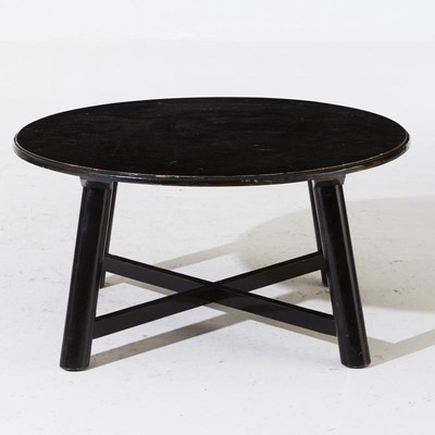 Style of Perriand superb black pine coffee table